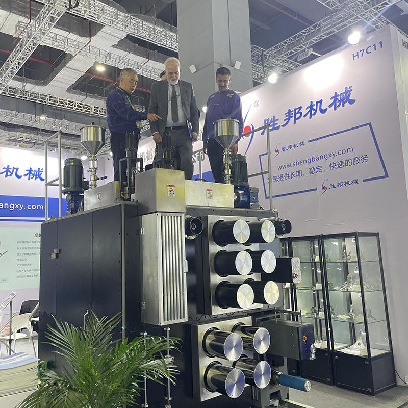 プレミアムパイロット溶融紡糸機