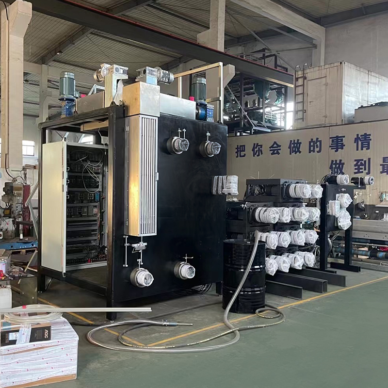 描いて紡ぐBCFパイロット精紡機